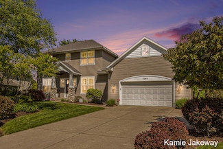 5260 S Silverstone Dr NE, Comstock Park, MI 49321