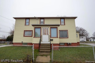 96 Jones St, Mount Clemens, MI 48043