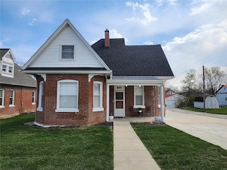 204 Cherry St, Wright City, MO 63390