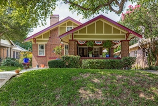 2220 Mistletoe Blvd, Fort Worth, TX 76110