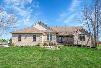 116 Lopez Ln, Poplar Grove, IL 61065