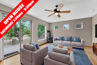 6252 Stipa St NW, Albuquerque, NM 87120