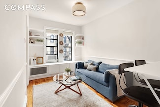 181 Thompson St Unit 19, New York, NY 10012