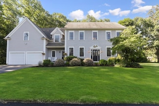 18 Beverly Rd, Bedford, MA 01730