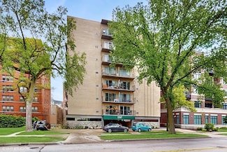 1567 Ridge Ave Unit 307, Evanston, IL 60201