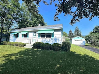130 Sycamore Ln, Shaftsbury, VT 05262