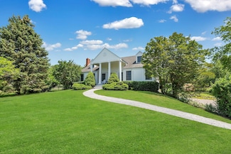 2850 Reeve Rd, Mattituck, NY 11952