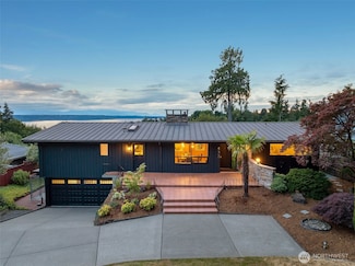 432 SW 206th St, Normandy Park, WA 98166