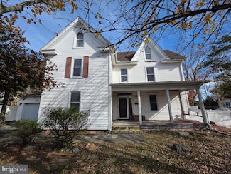 102 N Collins St, Snow Hill, MD 21863