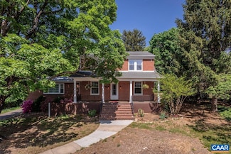 1104 N Coalter St, Staunton, VA 24401