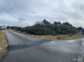 834 S Sand Dune Ave SW, Ocean Shores, WA 98569