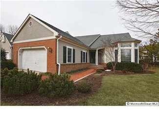2 Stonehedge Ct, Little Silver, NJ 07739