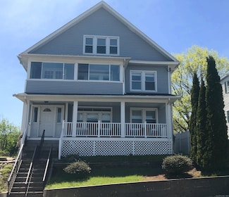 46 Riverside Dr, Fairfield, CT 06824