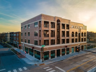 551 E 47th St Unit 2, Chicago, IL 60653
