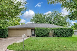 4404 Keeter Dr, North Richland Hills, TX 76180