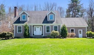 54 Autumn Ln, Bristol, VT 05443