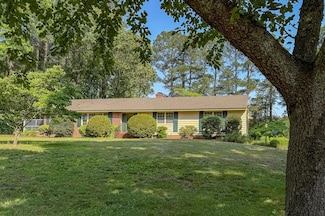 35197 Hillsborough Dr, Belle Haven, VA 23306