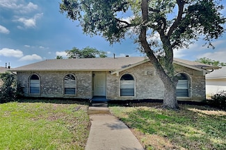 3109 Windsor Rd, Carrollton, TX 75007