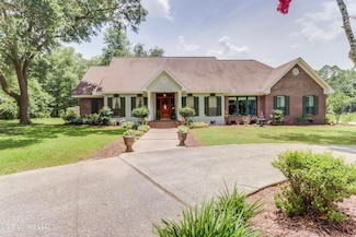 14188 Longwood Cir, Diberville, MS 39540
