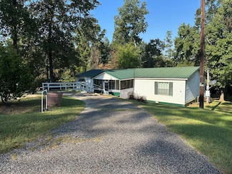 153 Lakeview Place, Abbeville, AL 36310