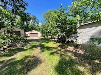 2191 Cedar Rd, Harrison, MI 48625