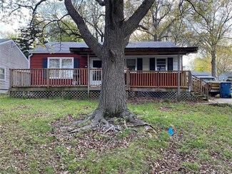2924 Appleton Ave, Independence, MO 64052