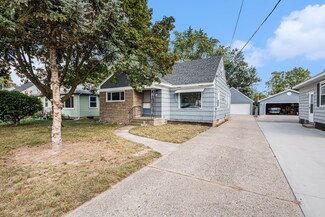 3118 Rickman Ave NE, Grand Rapids, MI 49505