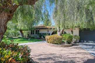 6201 N Delno Ave, Fresno, CA 93711