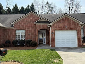 454 Northbridge Dr, High Point, NC 27265