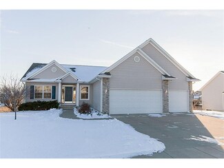 7308 Rolling Ridge Dr SW, Cedar Rapids, IA 52404