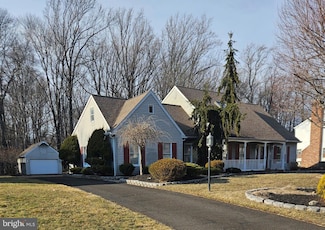 1460 Estate Ln, Southampton, PA 18966