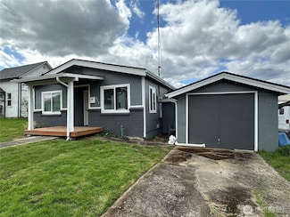 859 NW New York Ave, Chehalis, WA 98532