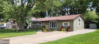 2039 S 15th St, Centerville, IA 52544
