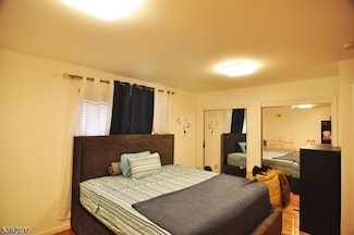 1018 Flora St, Elizabeth, NJ 07201