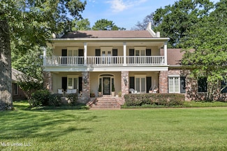 201 Fawnwood Dr, Brandon, MS 39042