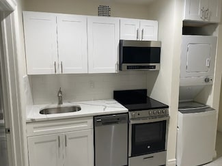 1640 York Ave Unit 1D, New York, NY 10028