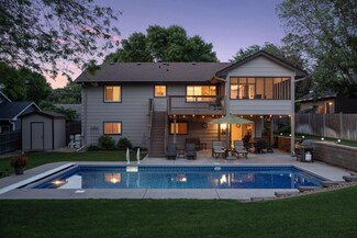 8465 Underwood Ln N, Maple Grove, MN 55369