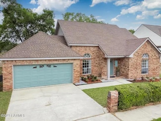 204 Student Ln, Lafayette, LA 70508