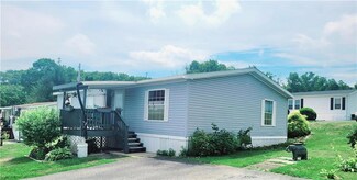 10178 Forest Grove Ln, Breinigsville, PA 18031
