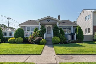 7402 Amherst Ave, Margate City, NJ 08402