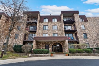 2005 Valencia Dr Unit 200D, Northbrook, IL 60062