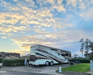 108 N Coast Hwy, Newport, OR 97365