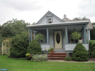 317 Riva Ave, Milltown, NJ 08850