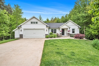 6920 Pinestead Ct, Allendale, MI 49401