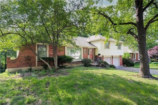 6745 N Garfield Ave, Kansas City, MO 64118