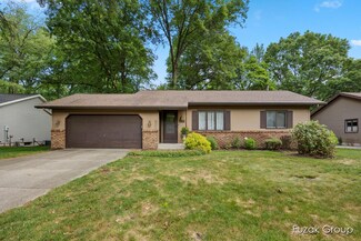 137 Liberty St, Holland, MI 49424