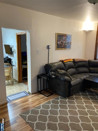 208 Farnham Ave Unit 2F, Lodi, NJ 07644