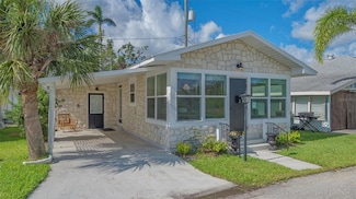 13 Oak St, Bradenton, FL 34208