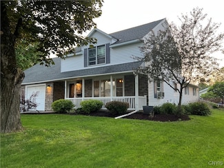 60 Cambridge Rd, Whitesboro, NY 13492