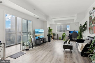 1211 S Eads St Unit 1701, Arlington, VA 22202